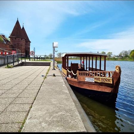 Apartament U Kasi Z Widokiem Na Zamek Malborski Lägenhet Malbork Exteriör bild